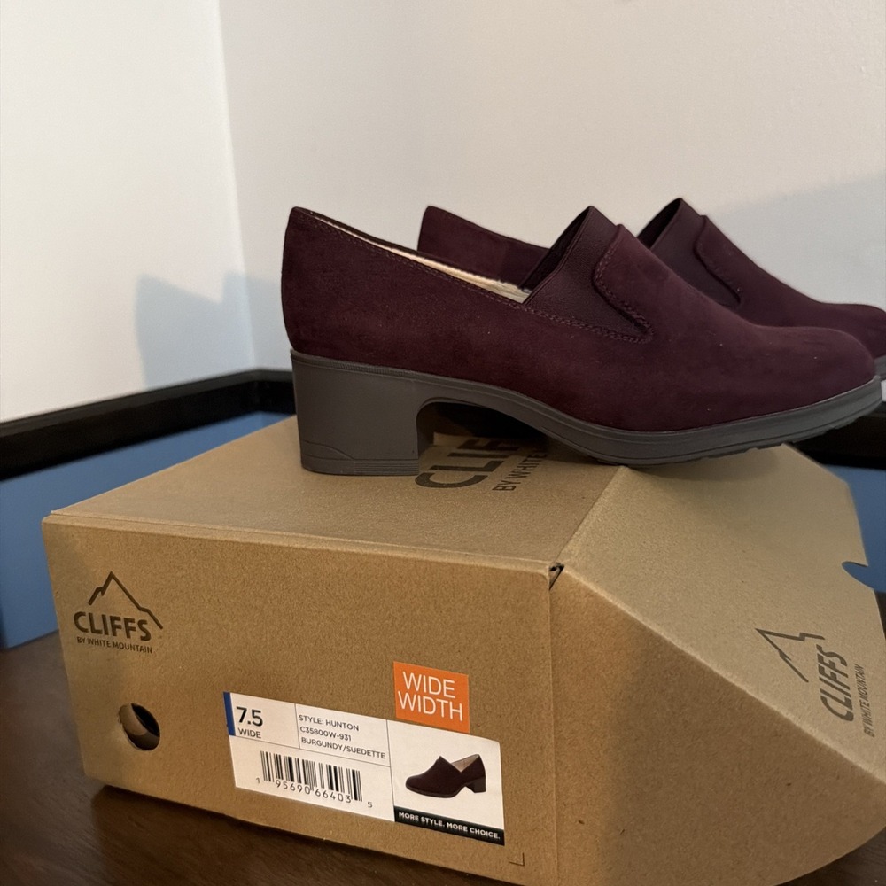 Cliffs by White Mountain "Hunton" Block Heel Loafer  Burgundy  Faux Suede 7.5W